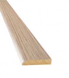Plinthe chêne vintage 5 x 24mm/2,4m 70% PEFC CU-PEFC-817015